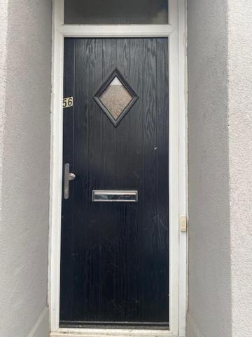 Luton Home Near Airport Private & Shared Bathroom Option エクステリア 写真